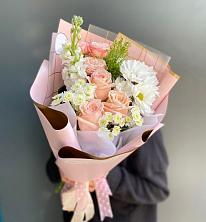 Букет цветов из:  Хризантемы и Розы в Большие Березники Мордовия