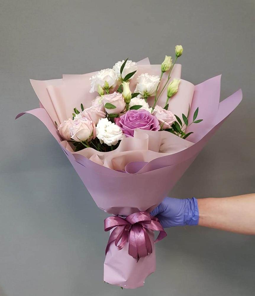 Букет Легкое дыхание в Большие Березники Мордовия Букет цветов из: Розы и Лизиантусы в Большие Березники Мордовия