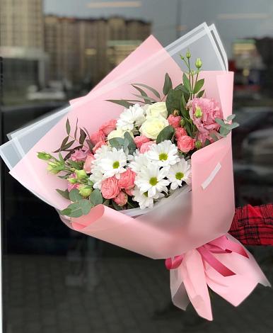 Букет цветов из: Розы, Лизиантусы и Хризантемы в Большие Березники Мордовия